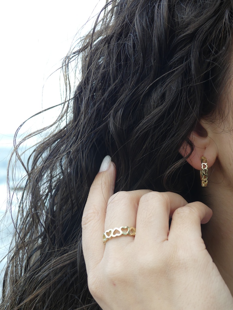 Serenity anillo corazones dorados